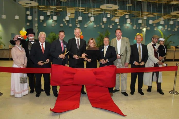 Cruise Terminal 4 officially opened today with a ribbon-cutting ceremony that also celebrated Broward 100, the County’s centennial year and commitment to the arts.