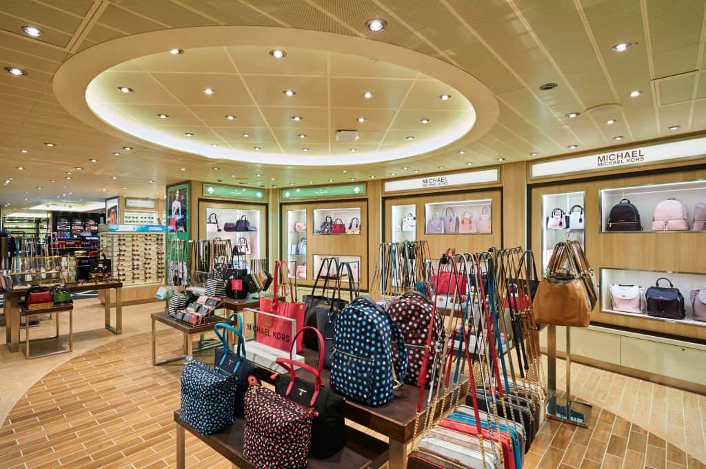 New Carnival Horizon Takes Onboard Shopping to the Next Level | 28