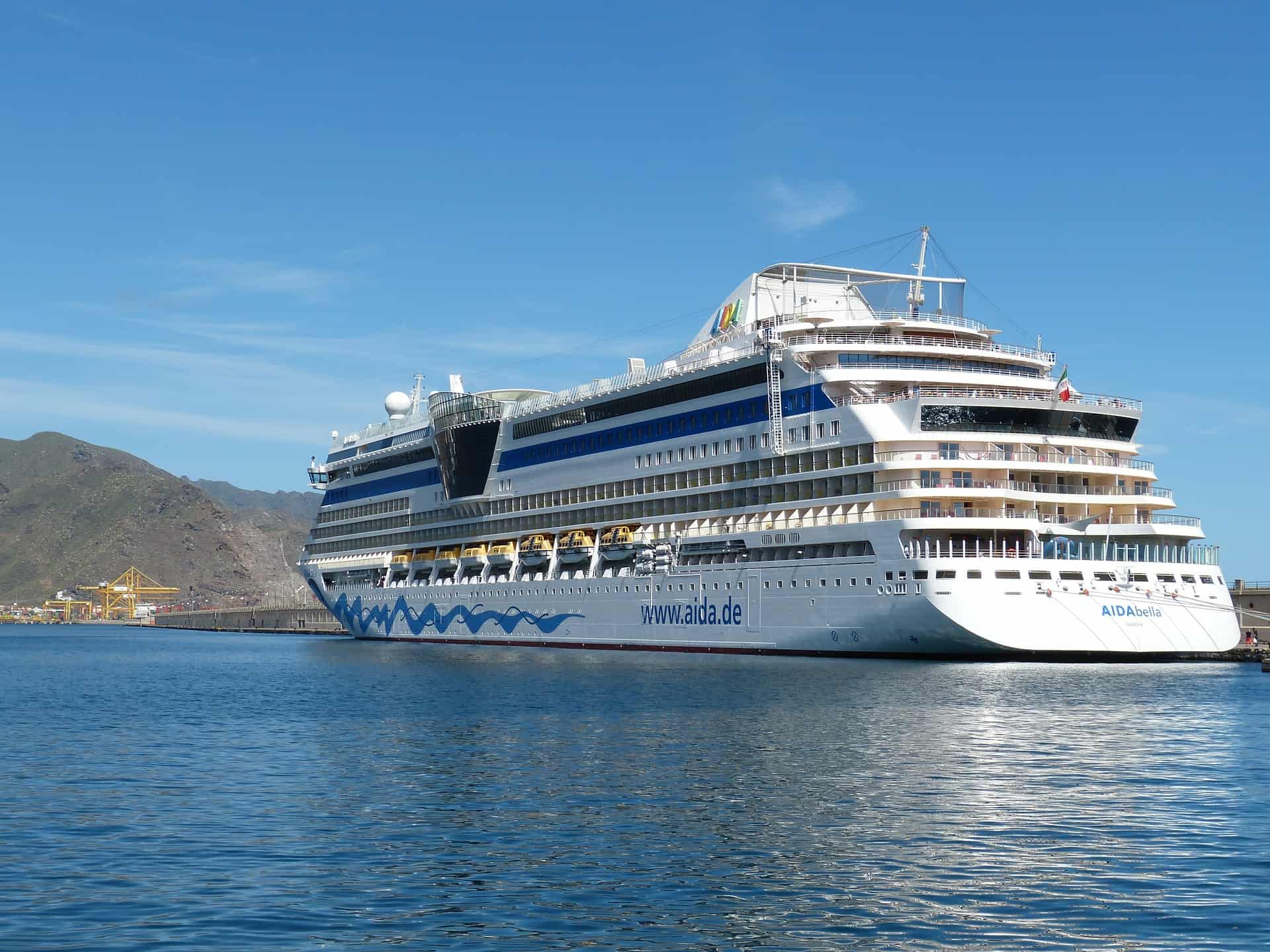 canary island cruise in october